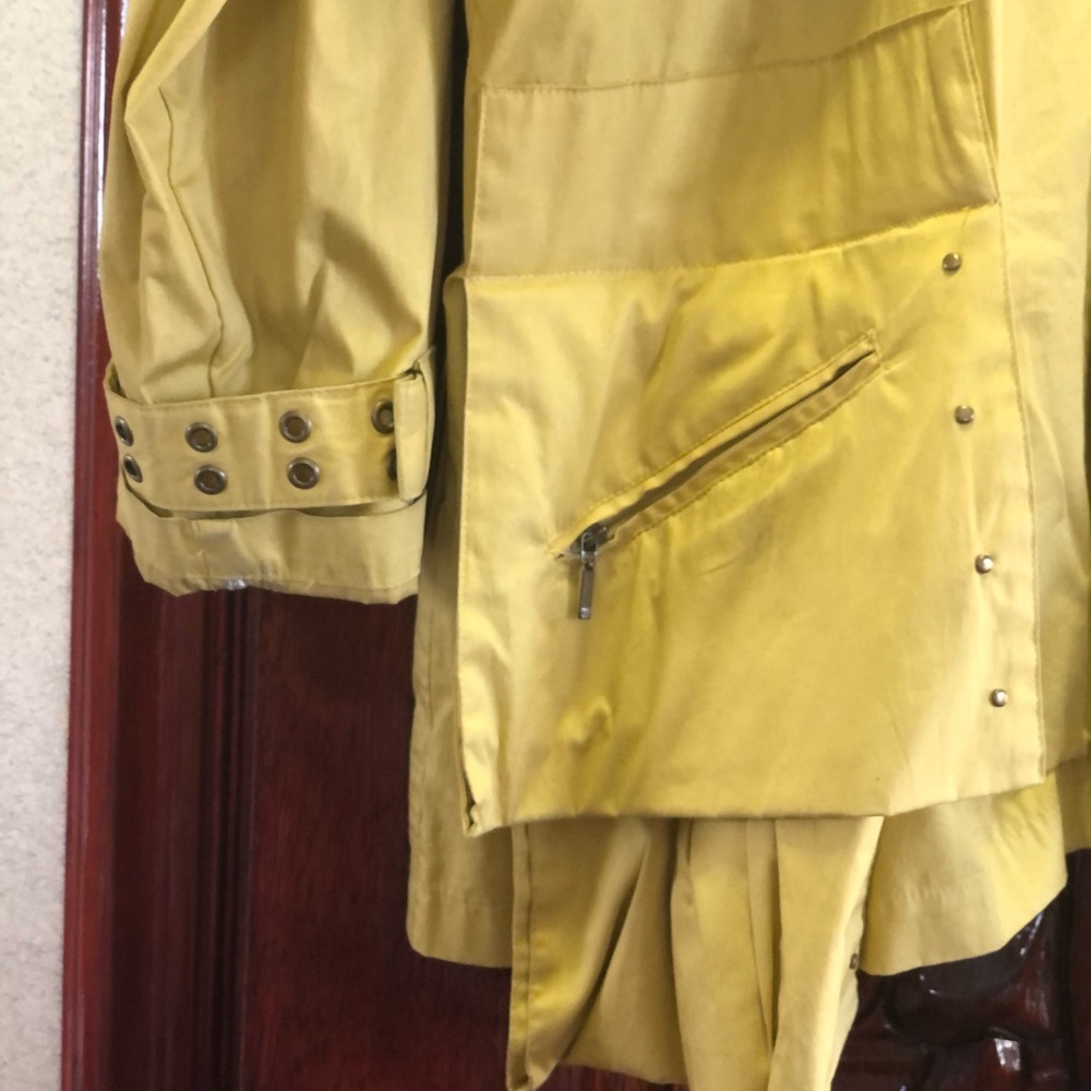 Jacket - Picture 5 of 7